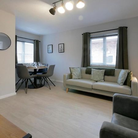 Crewe Short Lets 6 Victoria Court, Crewe Apartment Exterior foto
