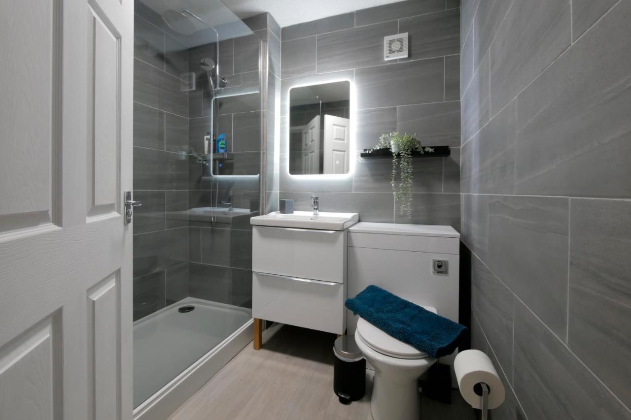 Crewe Short Lets 6 Victoria Court, Crewe Apartment Exterior foto