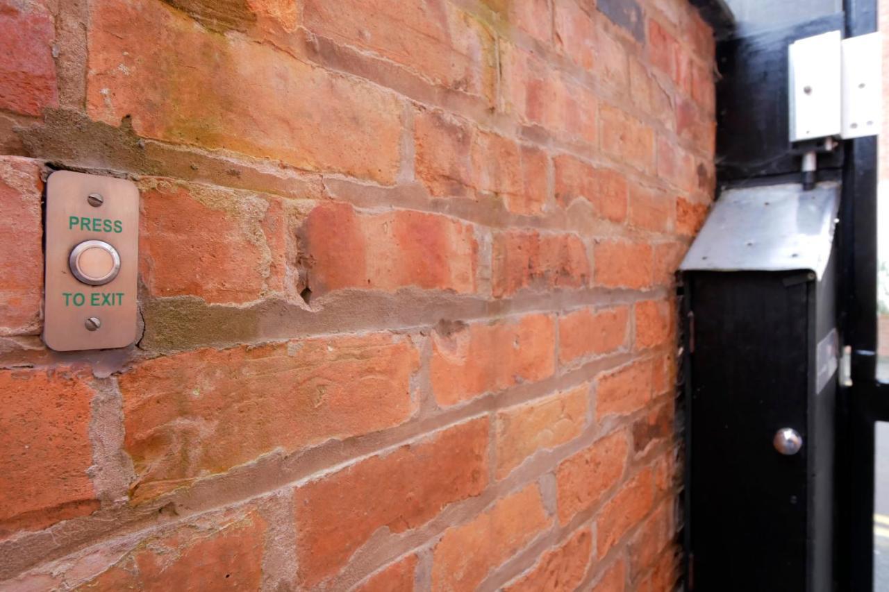 Crewe Short Lets 6 Victoria Court, Crewe Apartment Exterior foto